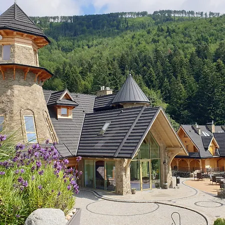 ホテル Krupowka Mountain - Widokowy Z Basenami I Wellness 4*